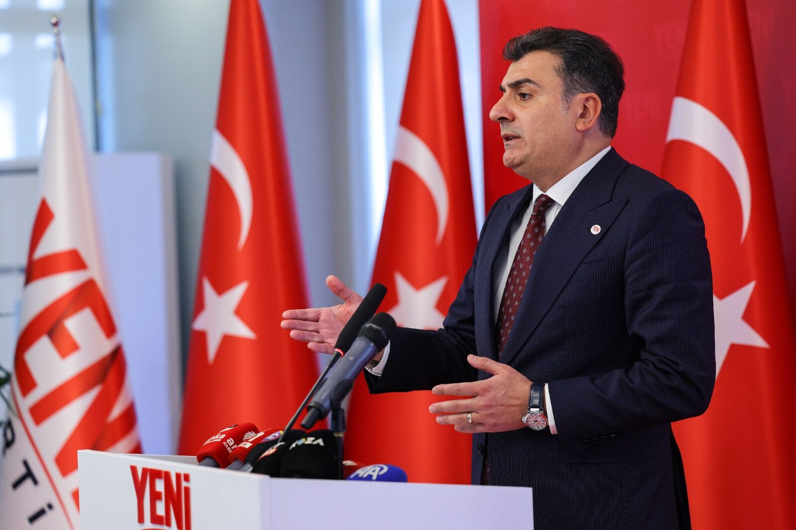 Yeni Parti Sozcusu Zeynel Emre Son Muhurun Sorularini Yanitladi Ezberlerin Bozuldugu Donemdeyiz