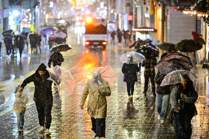 İzmir'de sel riski var mı? Sel baskın haritası: Hangi illerde ve ilçelerde sel tehlikesi var?