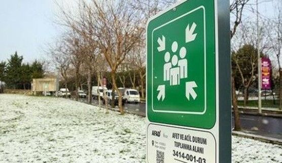 Acil toplanma alanı uyarısı