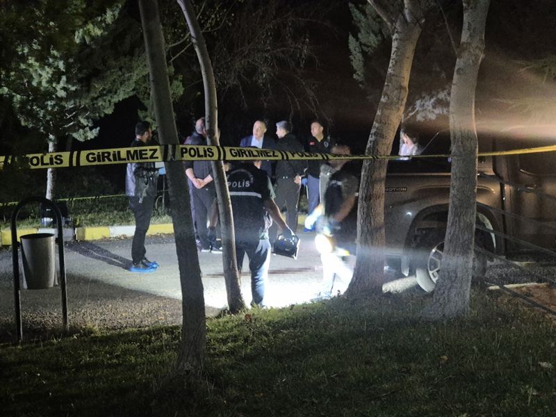 Afyonkarahisar Vali Yardımcısı İhsan Ayrancı Silahla Vurulmuş Halde Bulundu (2)