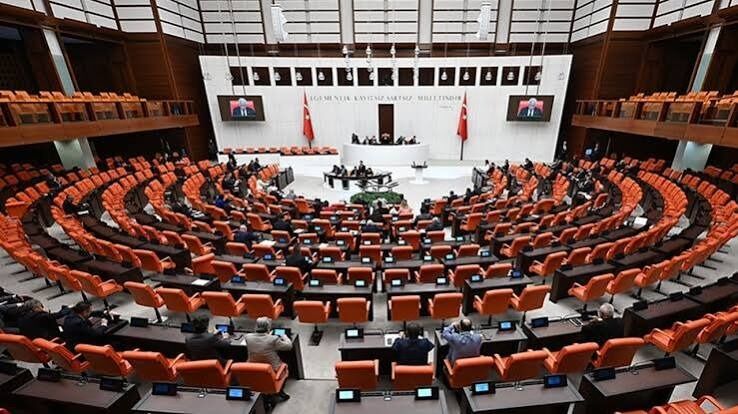 AK Parti fon soruşturması için harekete geçti: 10 maddelik teklif Meclis’e geliyor