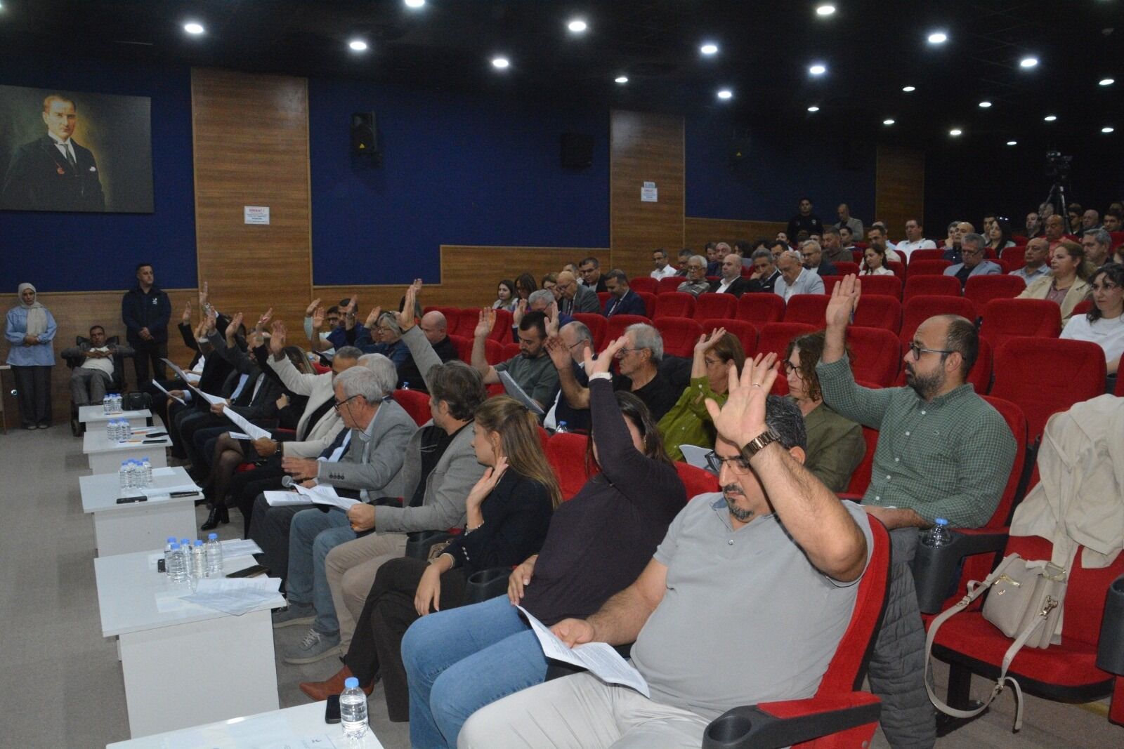 4 yeni müdürlük kuruldu, 3 birim kapatıldı