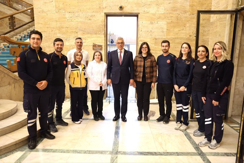 Bakan Memişoğlu’ndan TBMM İlk Yardım Merkezi’ne ziyaret