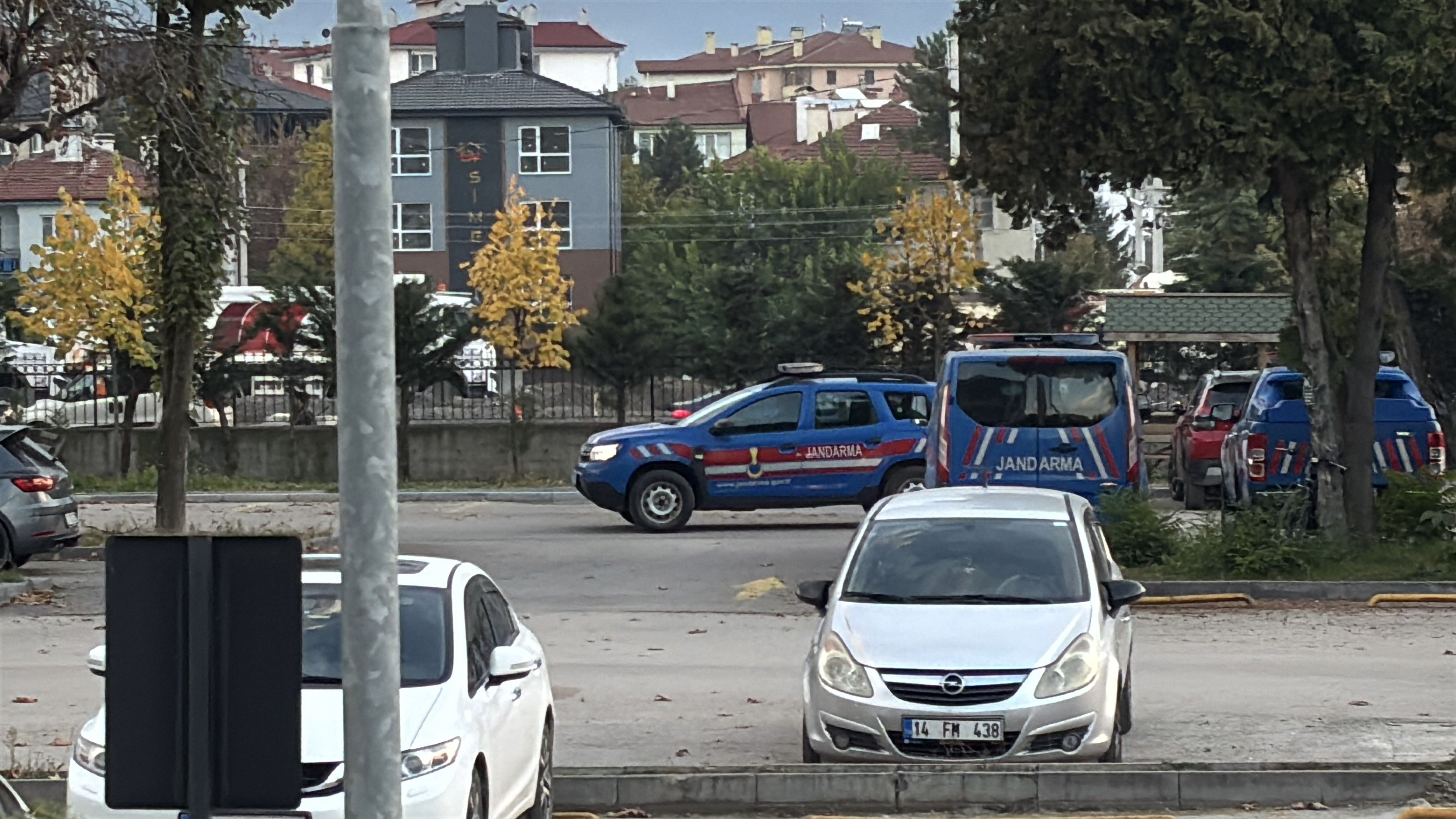 Bolu Belediyesi'ne Operasyon Başkan Yardımcısı Dahil 3 Kişi Tutuklandı (2)