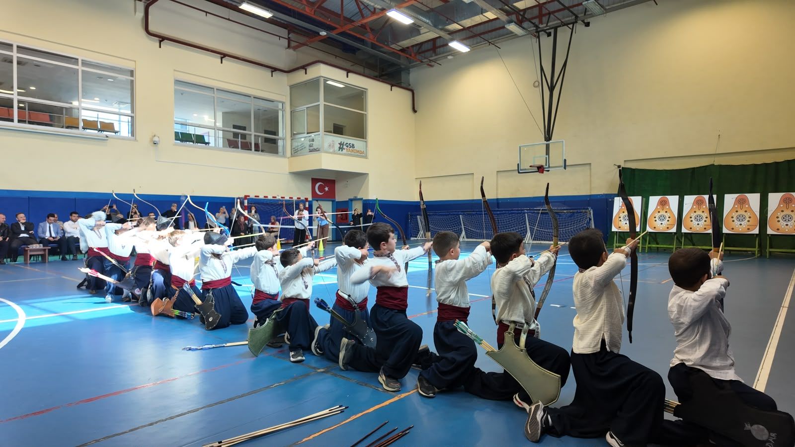 Bucada Oklar Cumhuriyet Icin Atildi Kultur Ve Sporun Unutulmaz Bulusmasi2