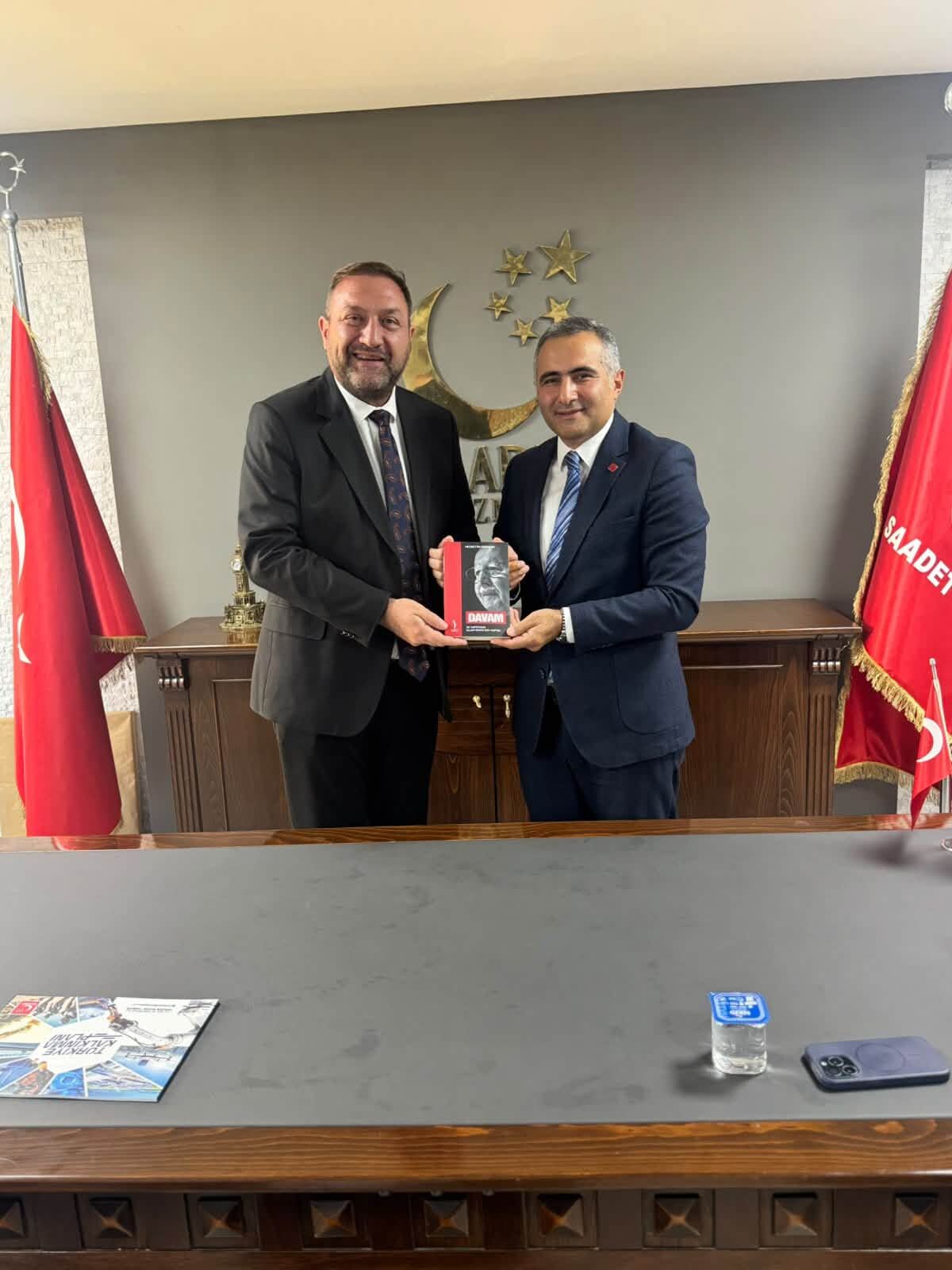 "Halk çözüm bekliyor, kavga değil"