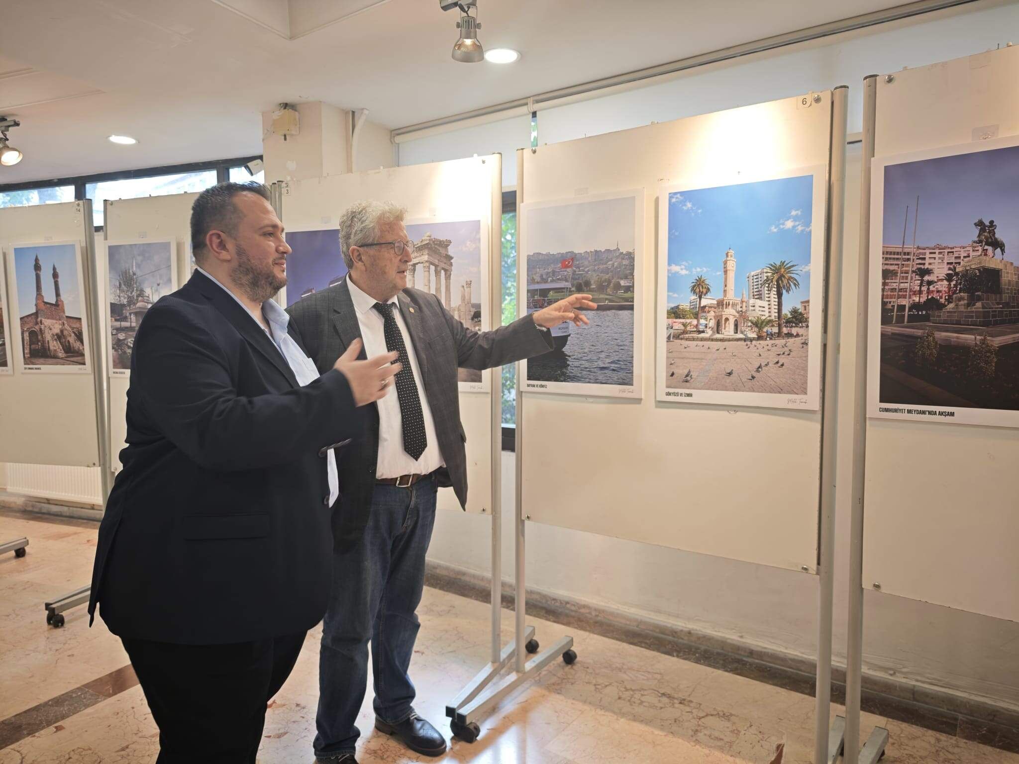 Deü Sergi (2)