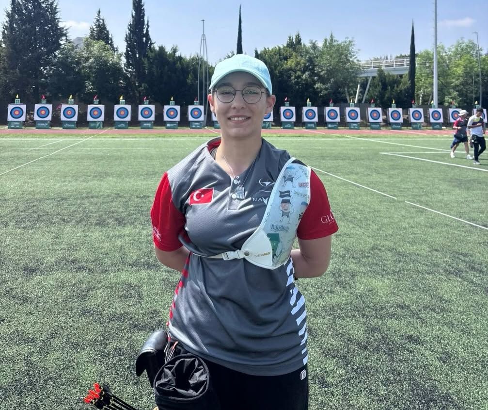 Dünya Yenihayat Izmirli Sporcu