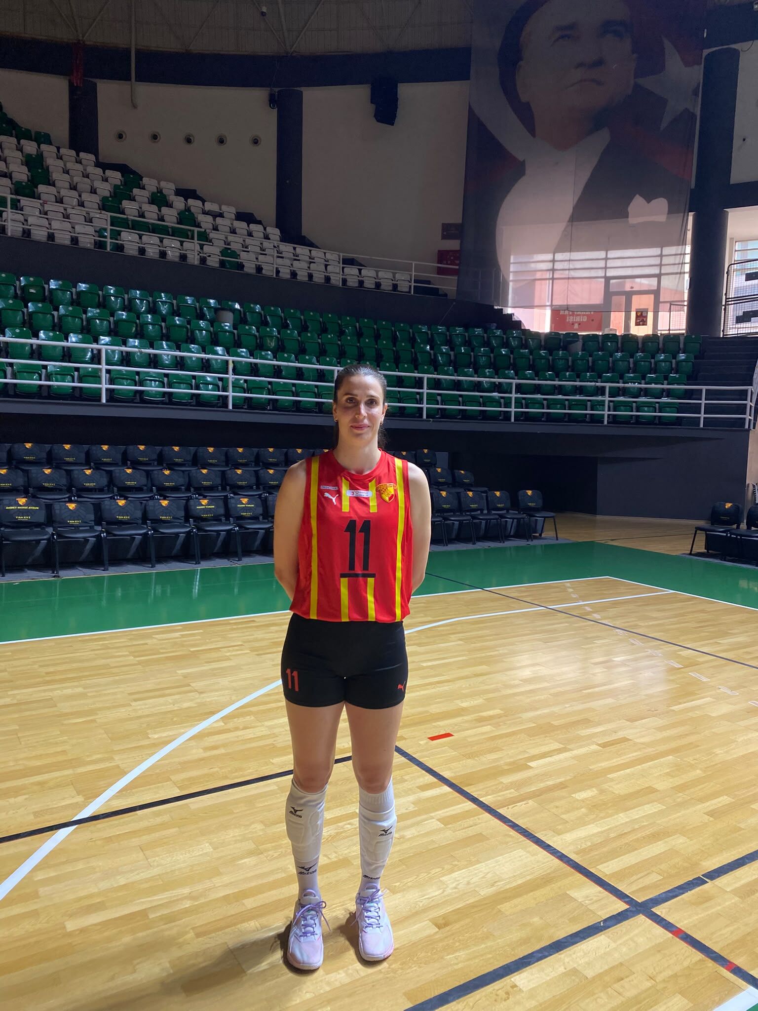 Ezgi̇ Bektaşşş