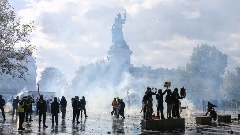 Fransa'da eylemler şiddetleniyor