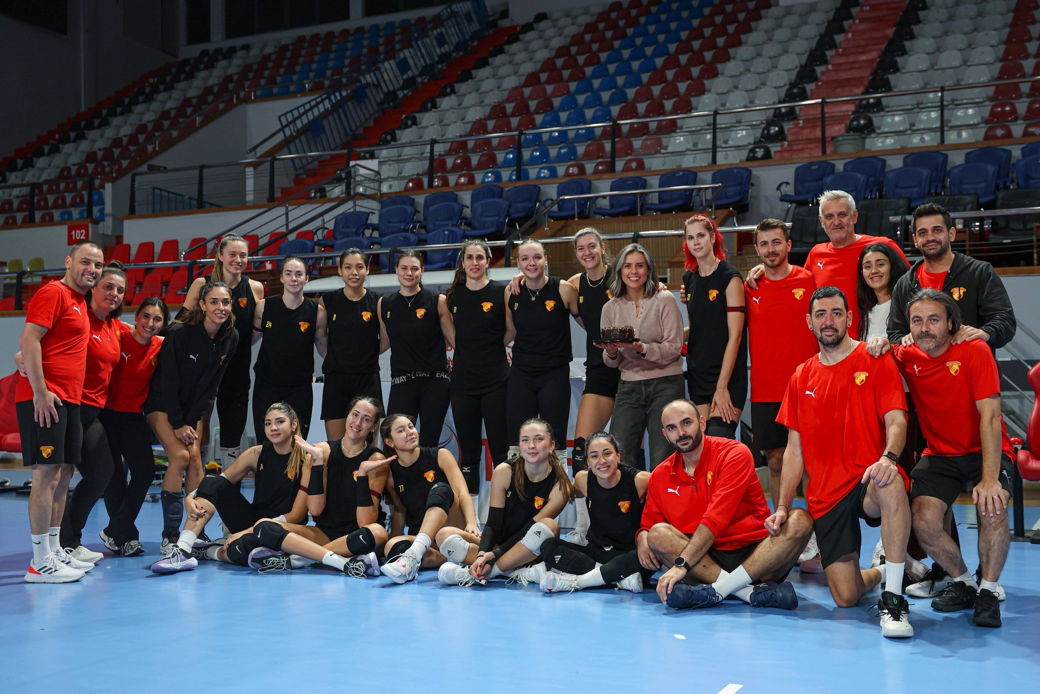 Göztepe Voleybol-10