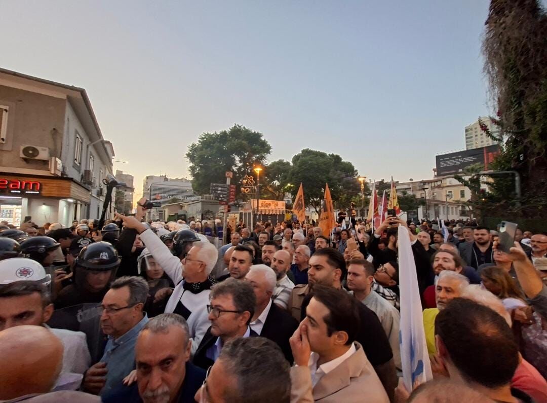 İzmir eylem YENİ Parti cemil tugay