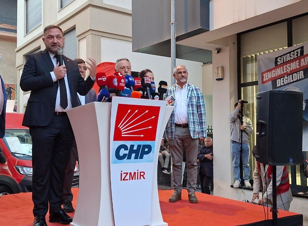 CHP İzmir açıklama Cemil Tugay protesto