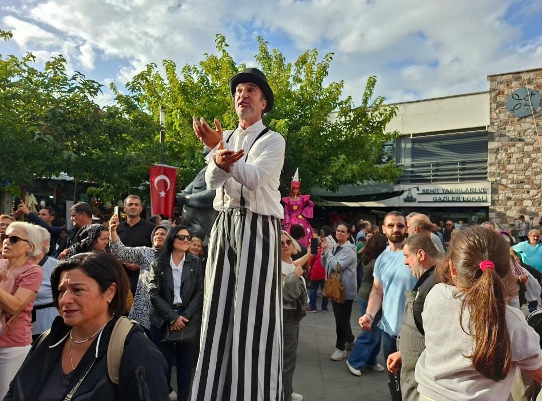Büyükşehir bandosu katılımcıları doyasıya eğlendirdi