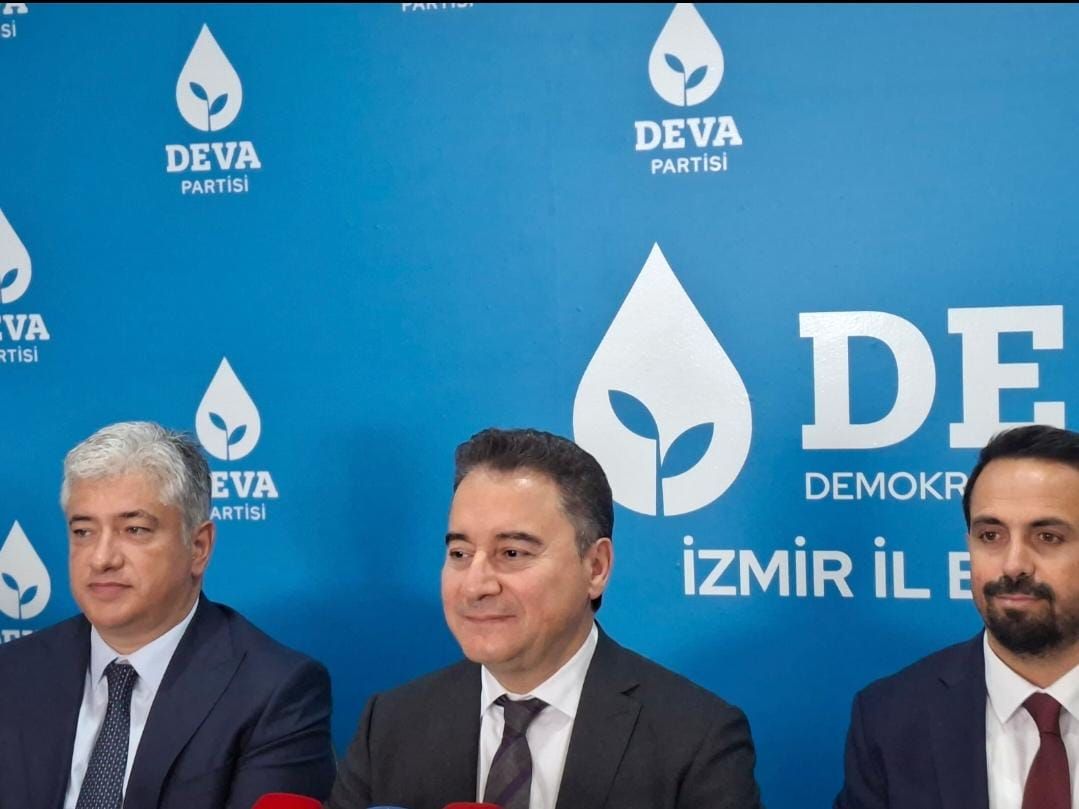 DEVA Partisi lideri Babacan, İzmir’den iktidara seslendi... "Piyasayı bilen görev gücü kurulsun, güven olmazsa yüksek faiz olur"
