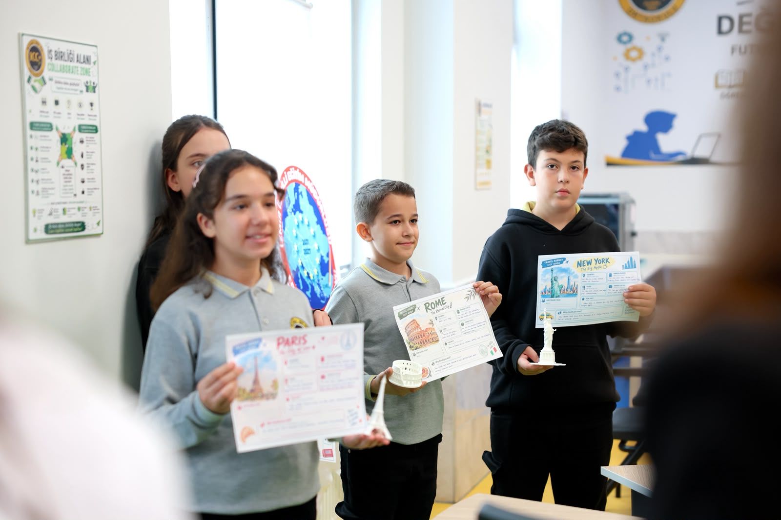 İzmir'de Eğitime Avrupa Modeli 'Geleceğin Sınıf Laboratuvarı' Hizmette! (2)