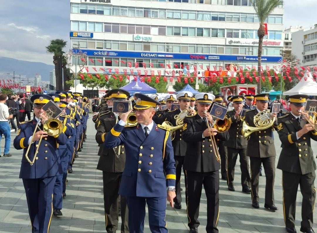 "Cumhuriyet Bayramımız kutlu olsun"