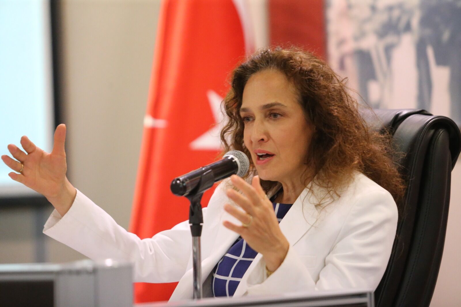 "Yalnız bir belediyeyiz ama beraber güçlüyüz"