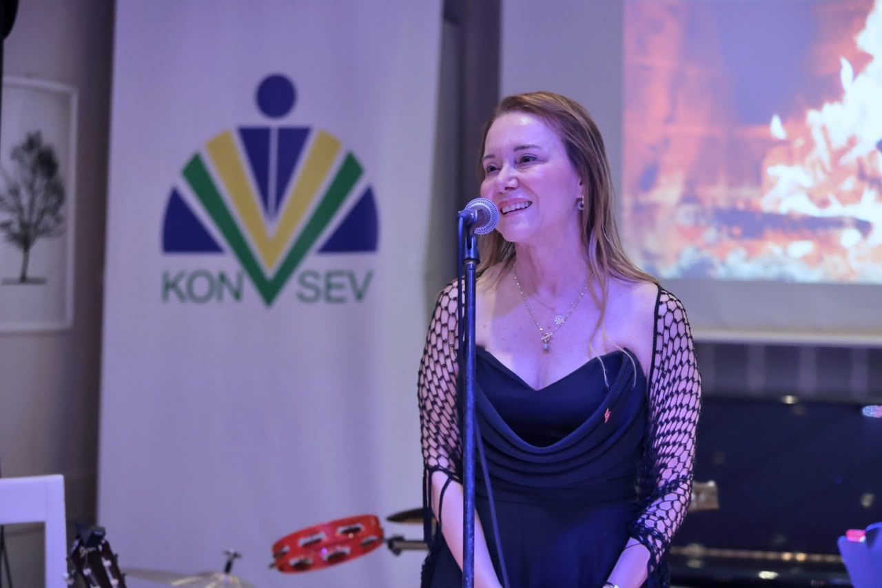 Nilüfer Çınarlı Mutlu: "Cumhuriyet kimsesizlerin kimsesidir"