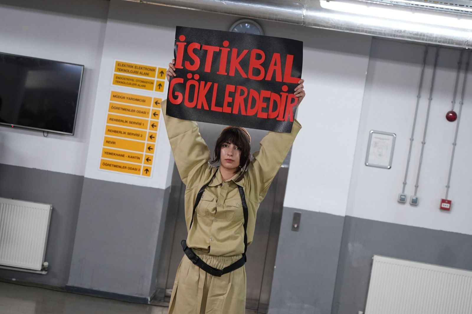 Kosbi̇’de Okullardan Fabrikalara Cumhuriyet Coşkusu! (4)