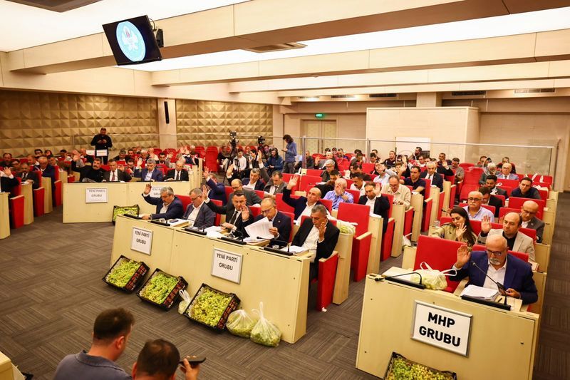 Manisa Büyükşehir Meclisi’nde Gündem Üreticinin Sorunları Ve Okul Saldırıları (3)