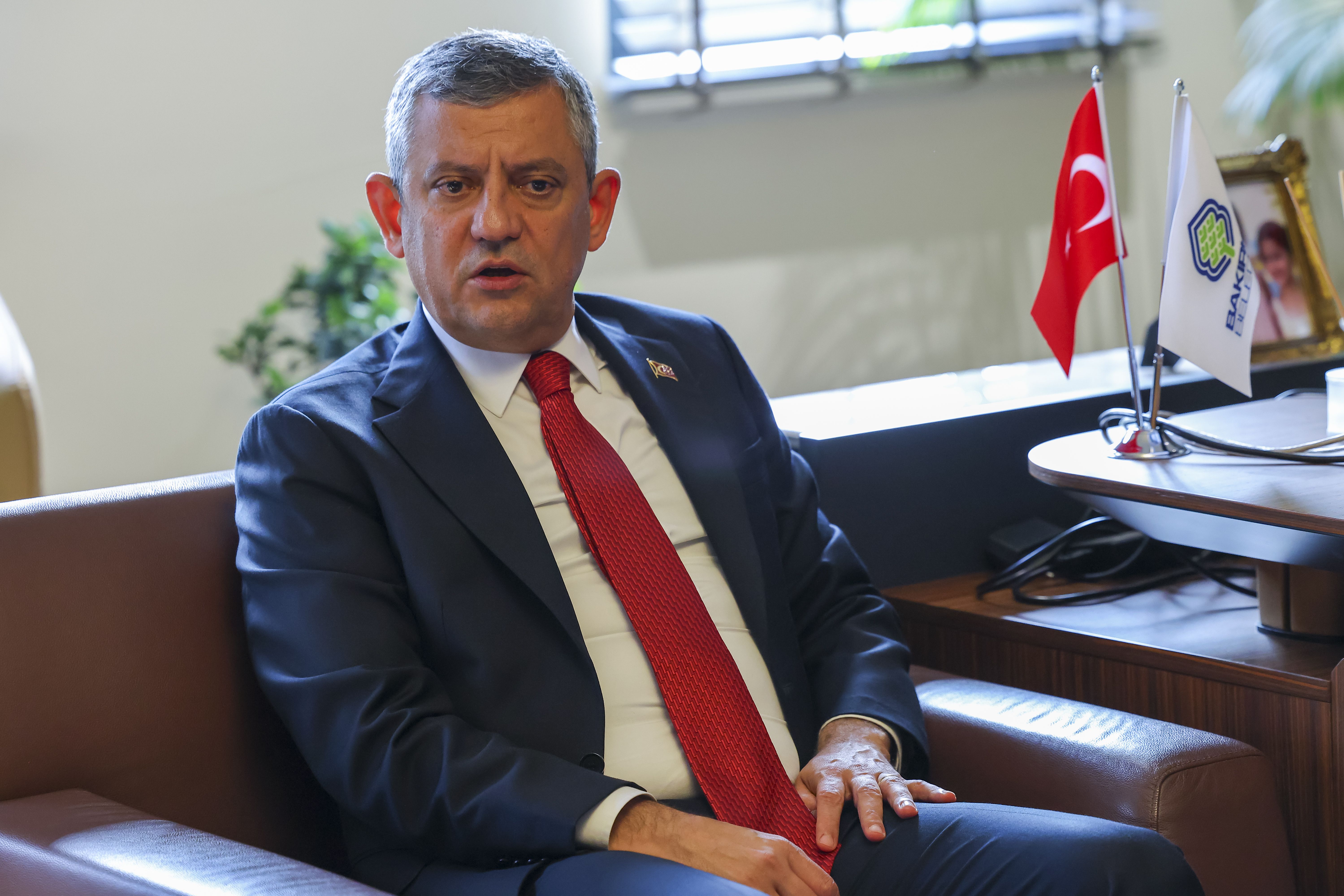 Özgür Özel Bakırköy'de Konuştu Biz 'Hoş Geldin' Diyecekken O Operasyonu Haber Verdi (3)