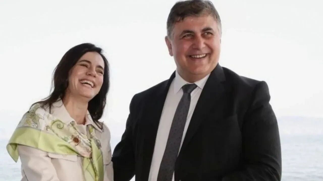 Oznur Tugay-3