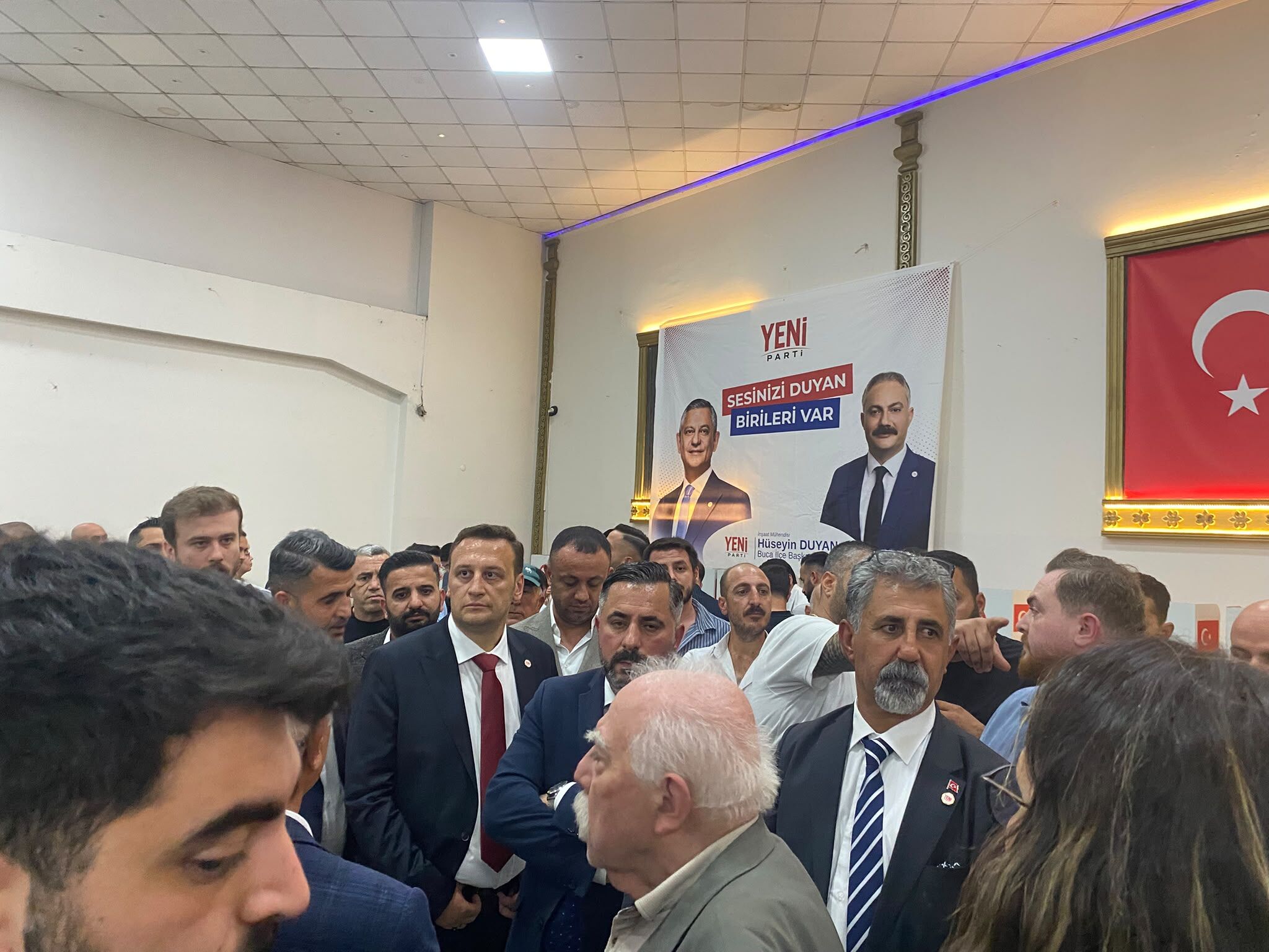 Su Şişeleri Havada Uçuştu (3)