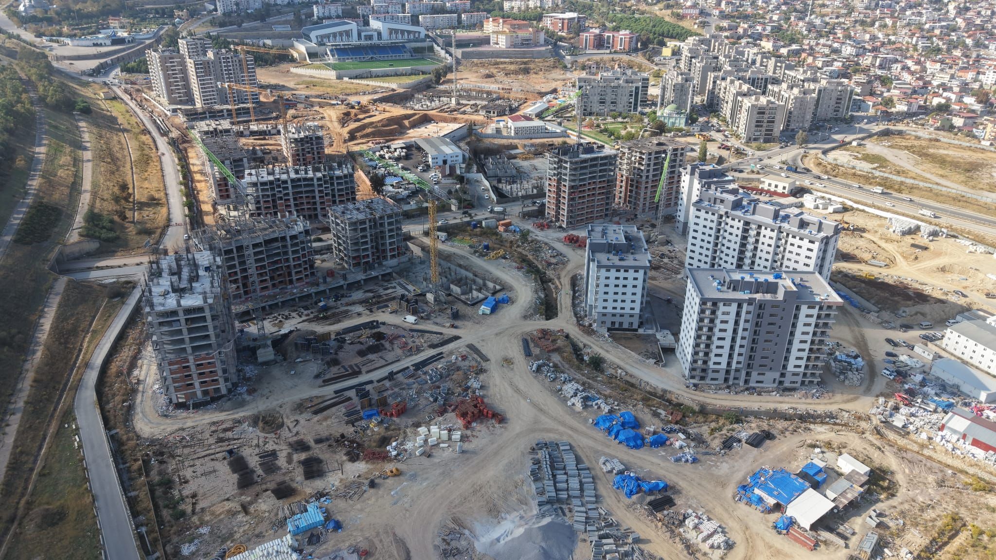İzmir'de bin 902 konut için takvim açıklandı! Uzundere’de çalışmalar hızlandı