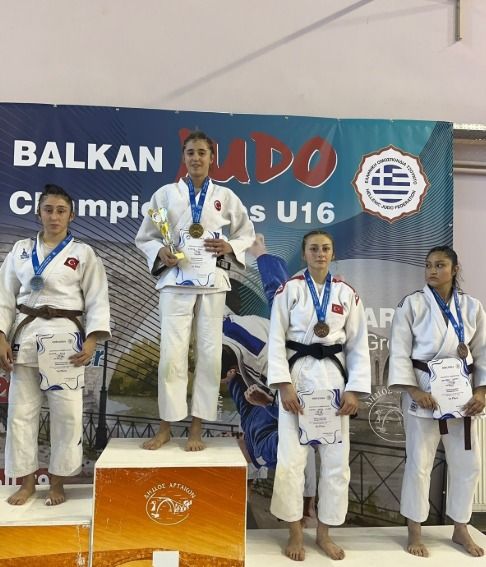 Türkiye genel klasmanda zirvede yer aldı